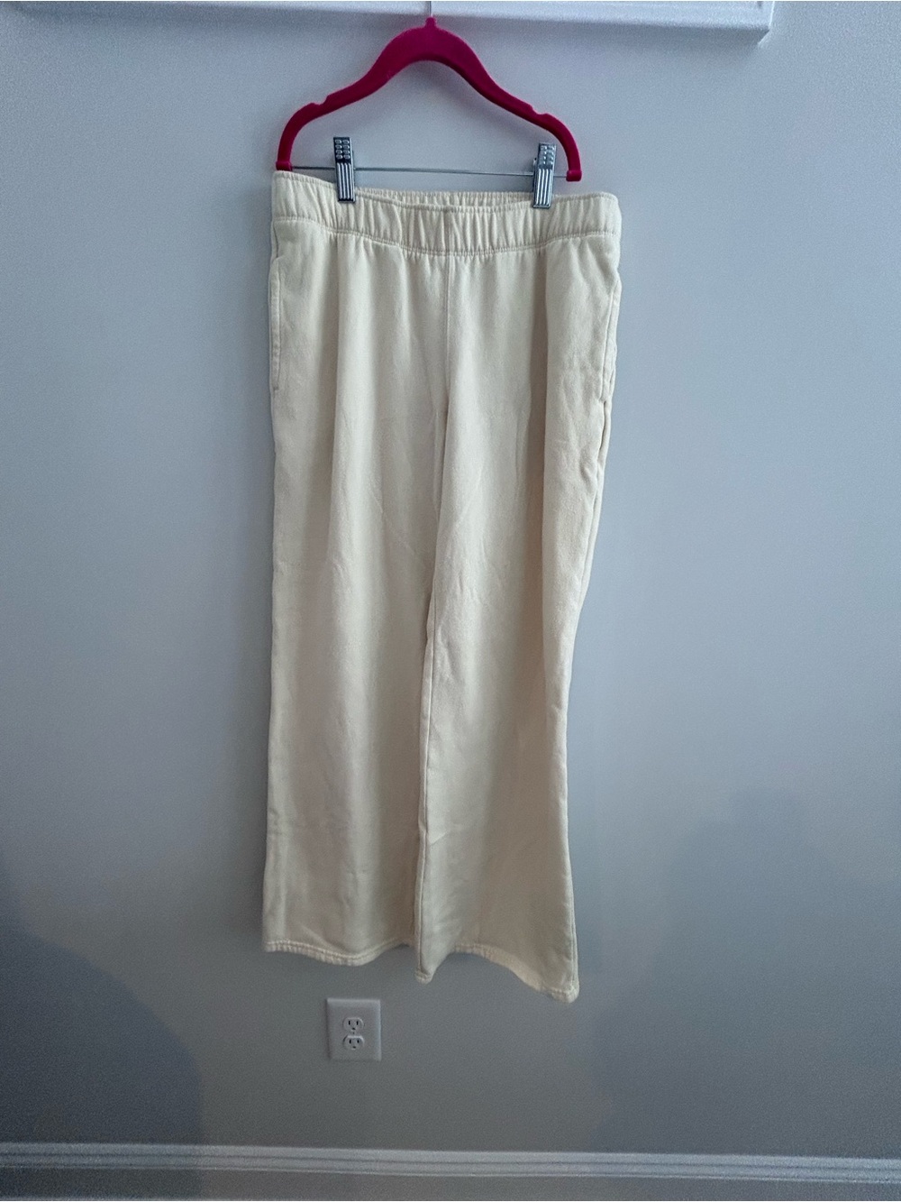 Hollister Soft Yellow Pull-On Wide Leg Pants XS